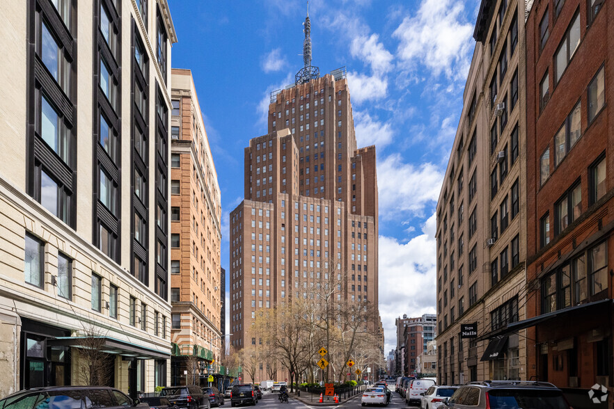 32-Avenue of the Americas-New York New York data center